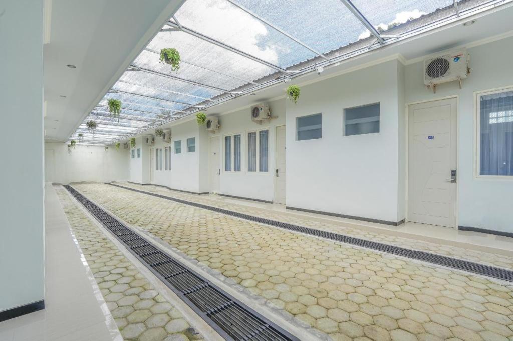 Oyo 477 Raka Residence Syariah Purwoharjo Banyuwangi Banyuwangi  Eksteriør bilde