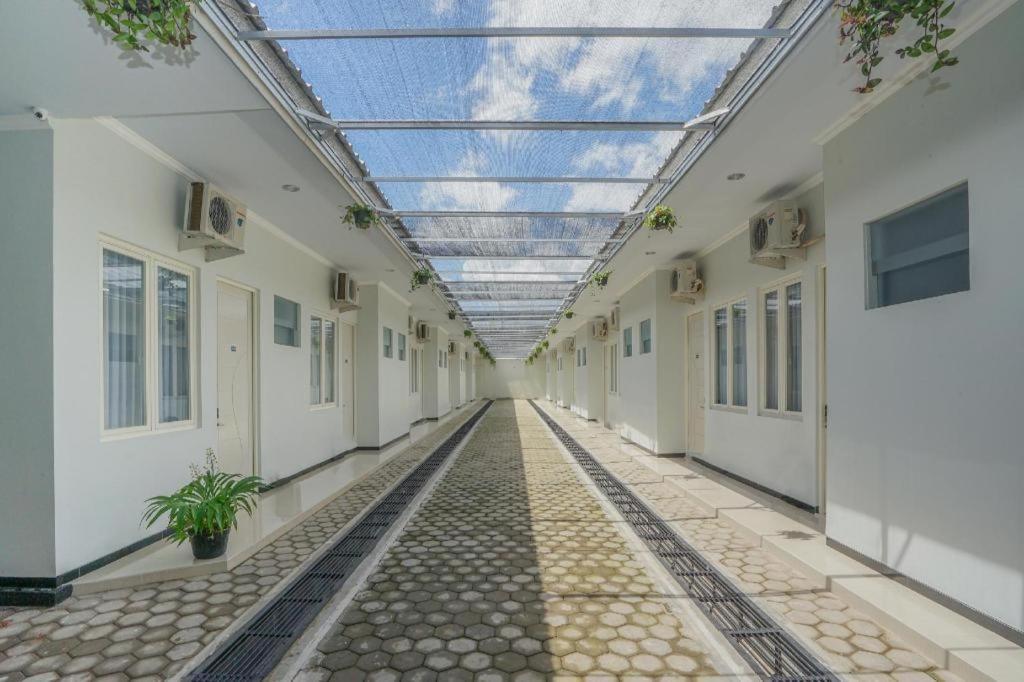 Oyo 477 Raka Residence Syariah Purwoharjo Banyuwangi Banyuwangi  Eksteriør bilde