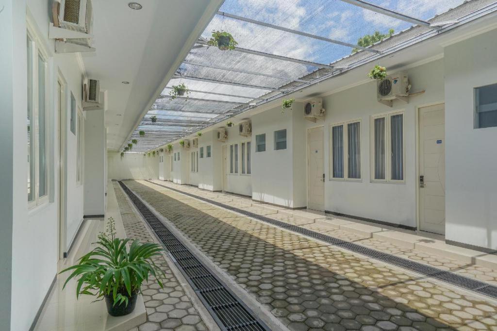 Oyo 477 Raka Residence Syariah Purwoharjo Banyuwangi Banyuwangi  Eksteriør bilde